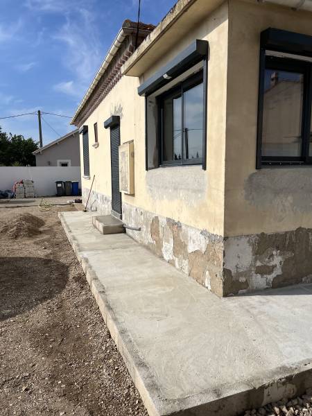 Rénovation énergétique avec isolation par l'extérieur et enduit thermorégulant à Marignane proche de Vitrolles